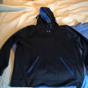 UNDER ARMOR HOODIE (black)!